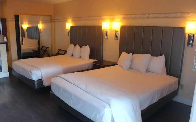 photo 5 of Shalimar Hotel of Las Vegas