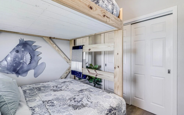 photo 5 of Shell By The Sea 913rpb 2 Bedroom Home by RedAwning