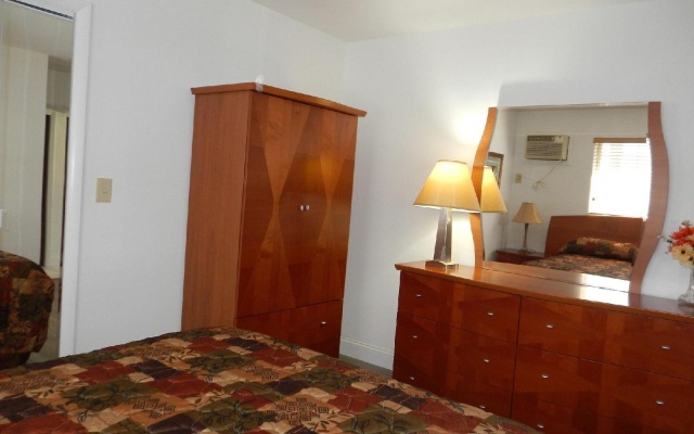 photo 3 of Shell Motel