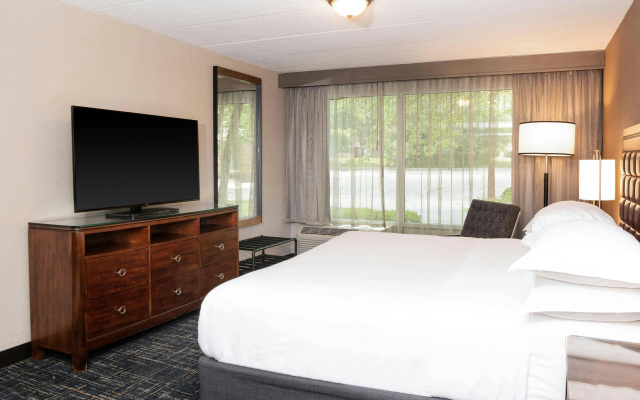 photo 3 of Sheraton Ann Arbor Hotel