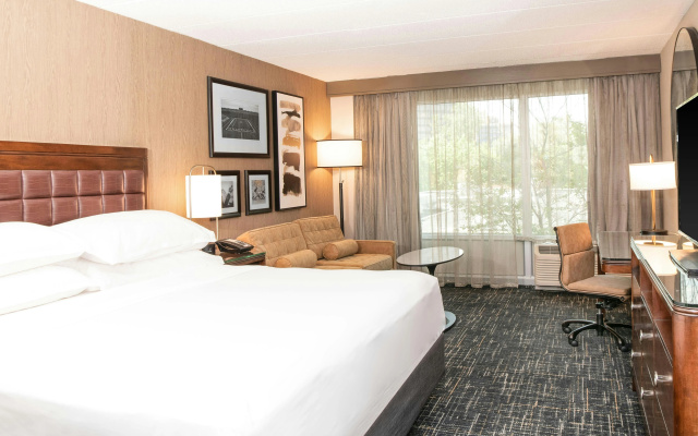photo 5 of Sheraton Ann Arbor Hotel