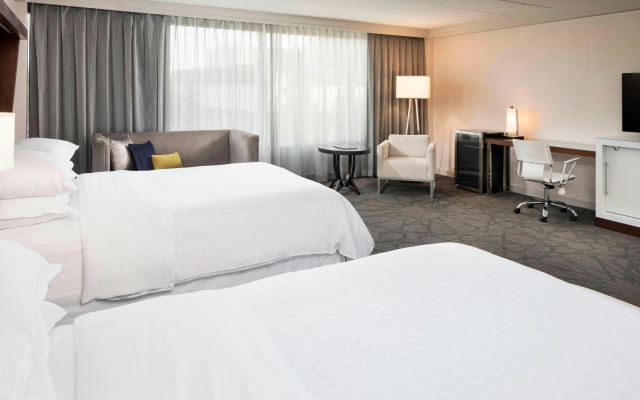 photo 4 of Sheraton Bloomington Hotel
