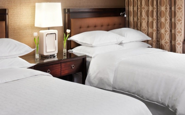 photo 3 of Sheraton Chicago O Hare Airport Hotel