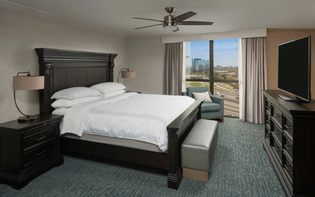 photo 4 of Sheraton Dallas Hotel by the Galleria