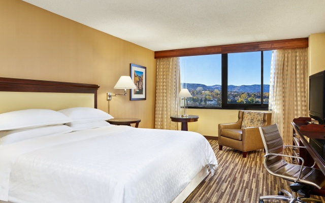 photo 4 of Sheraton Denver West Hotel
