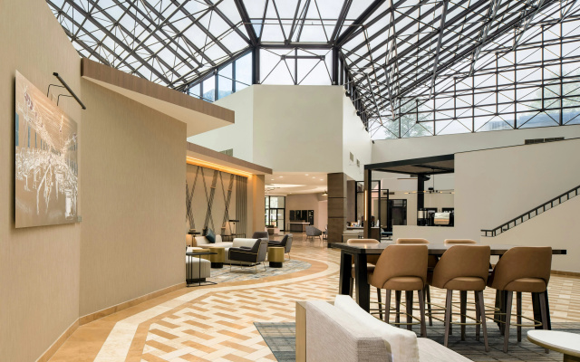 photo 2 of Sheraton Detroit Metro Airport