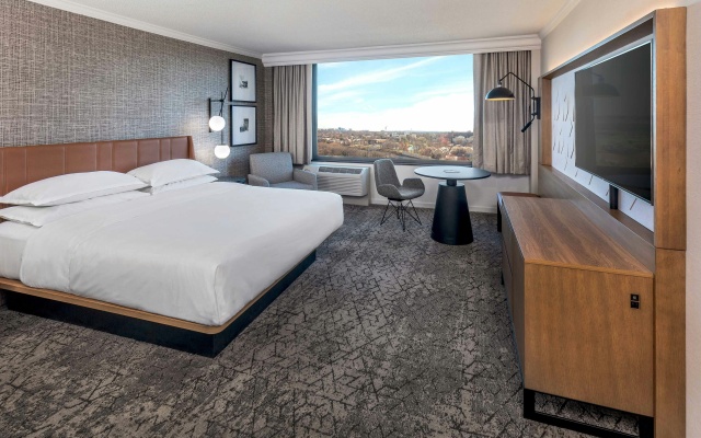 photo 4 of Sheraton Pentagon City Hotel