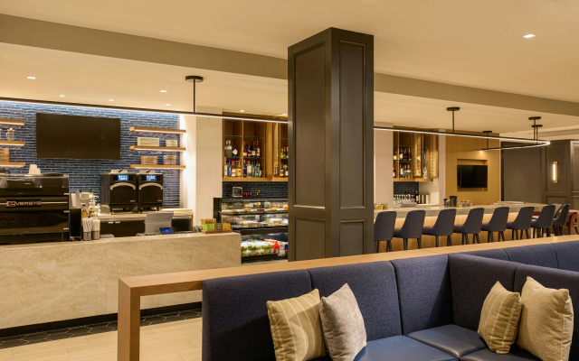 photo 2 of Sheraton Philadelphia University City Hotel