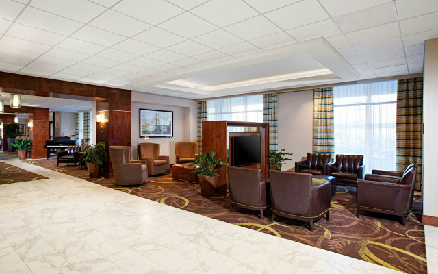 photo 2 of Sheraton Pittsburgh Airport Hotel