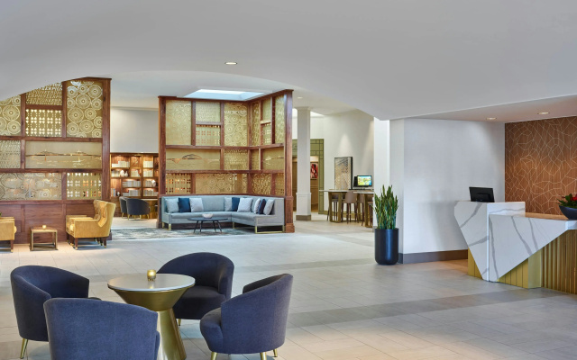 photo 2 of Sheraton Portland Airport Hotel