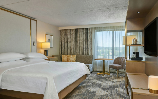 photo 3 of Sheraton Portland Airport Hotel