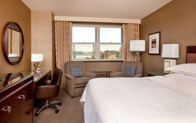 photo 3 of Sheraton Portsmouth Harborside Hotel