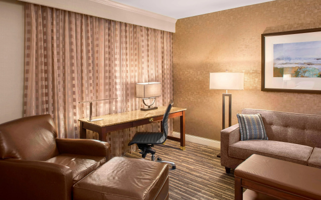 photo 3 of Sheraton Suites Akron Cuyahoga Falls