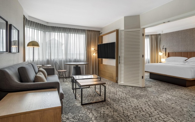 photo 3 of Sheraton Suites Wilmington Downtown