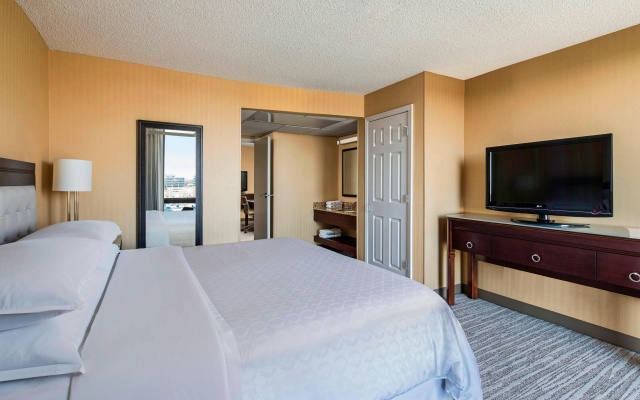 photo 2 of Sheraton West Des Moines Hotel