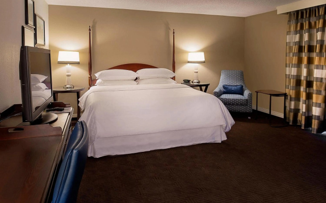 photo 5 of Sheraton Westport Chalet Hotel St. Louis
