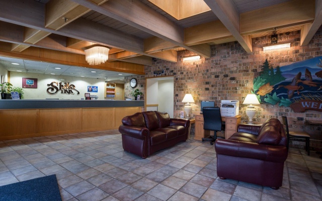 photo 2 of Hotel Thea Tacoma, Ascend Hotel Collection