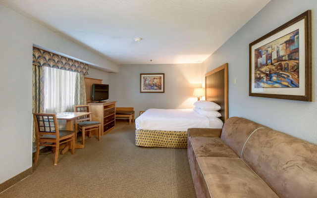 photo 2 of Red Lion Inn and Suites Seaside