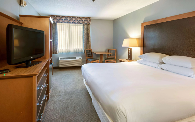 photo 4 of Red Lion Inn and Suites Seaside