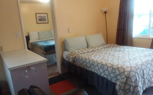 photo 5 of Shiny Motel