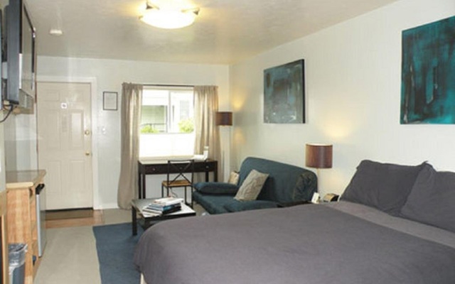 photo 3 of Shoreline Cottages