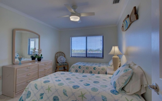 photo 4 of Siesta Dunes on Siesta Key
