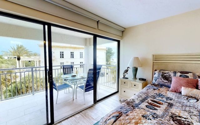 photo 4 of Siesta Sands Beach Resort 4th Floor With Elevator