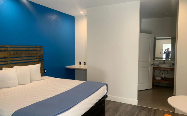 photo 2 of Signature Inn North Houston District