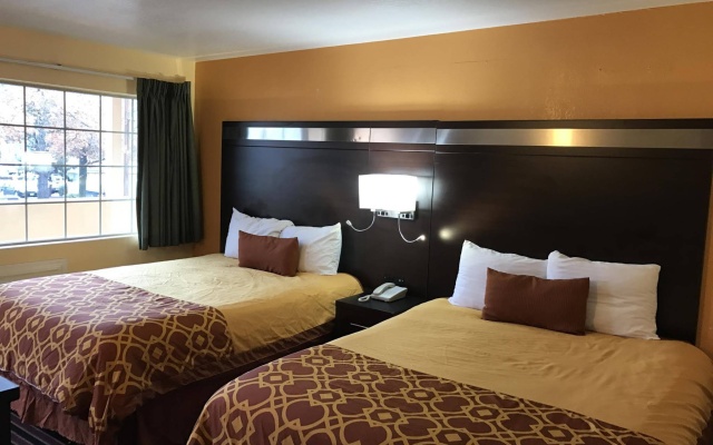 photo 4 of Signature Inn Medford Downtown