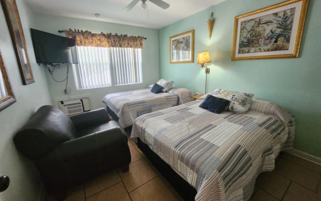 photo 5 of Silver Sands Motel