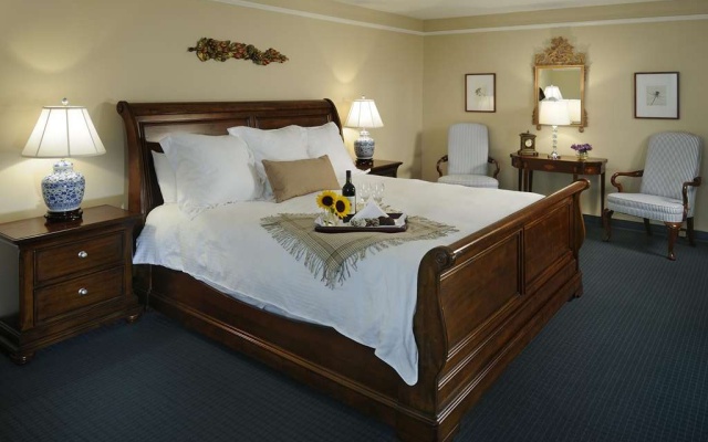 photo 3 of Simsbury inn
