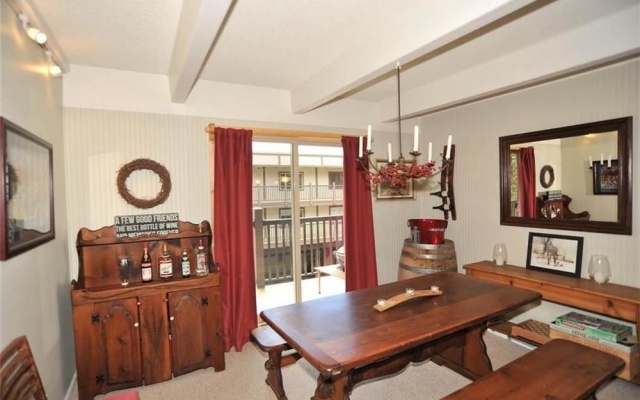 photo 4 of Ski and Racquet B102 (Condo with Pool & Hot Tub)
