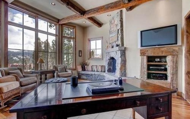 photo 2 of Ski Bridge Lodge by Pinnacle Lodging