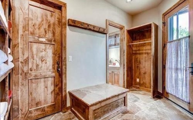 photo 3 of Ski Bridge Lodge by Pinnacle Lodging