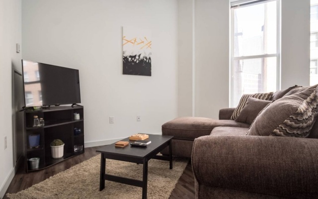 photo 3 of Sleek Modern 1 BR Loft Theater District