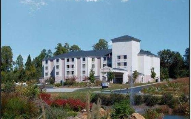 photo 4 of Baymont by Wyndham Mooresville