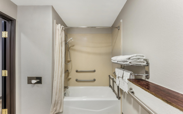 photo 5 of Best Western Sea World/Lackland AFB NW Hotel & Suites