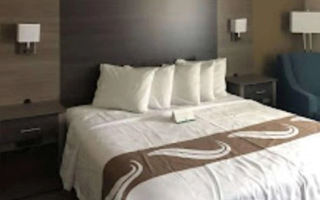 photo 5 of Quality Inn & Suites Roanoke - Fort Worth North