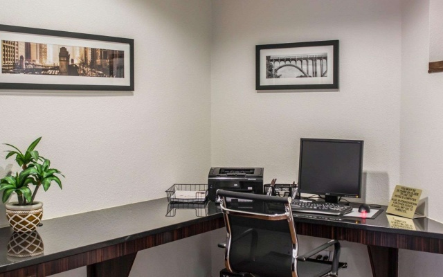 photo 5 of Sleep Inn & Suites Spring Lake - Fayetteville near Fort Bragg