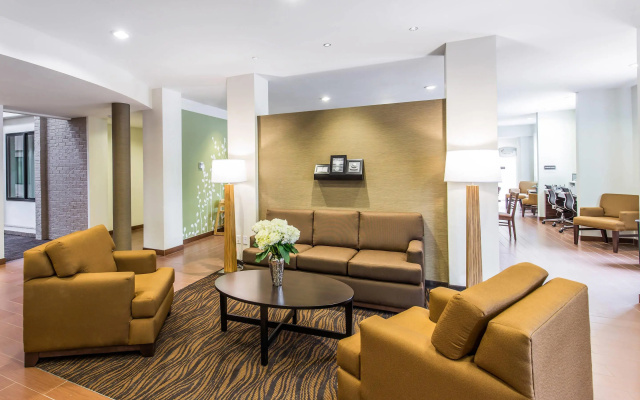 photo 3 of Sleep Inn Dallas Love Field - Medical District