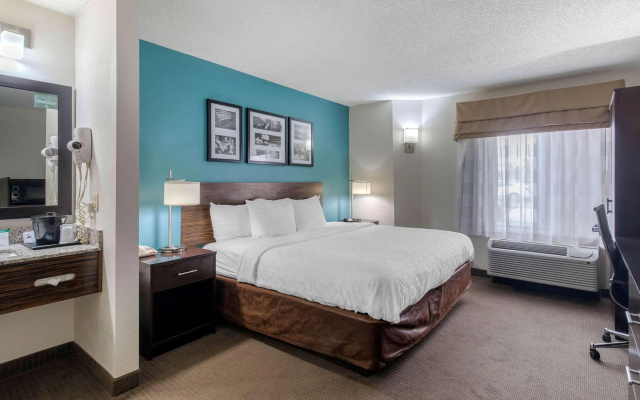 photo 3 of Clarion Inn & Suites DFW North