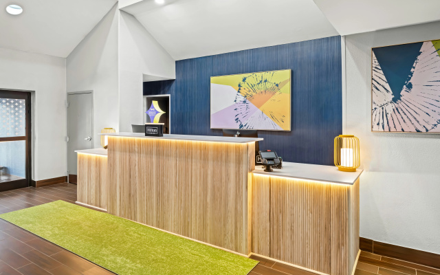 photo 3 of Spark by Hilton Oxford