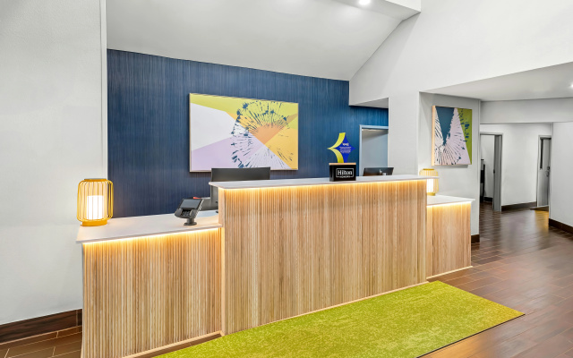 photo 4 of Spark by Hilton Oxford