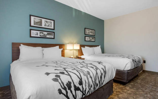 photo 3 of Sleep Inn & Suites Middletown - Goshen