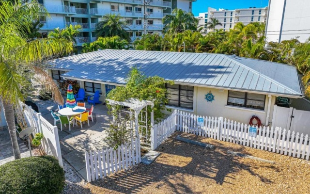photo 2 of Sol y Mar - Casita Sol by Beachside Management