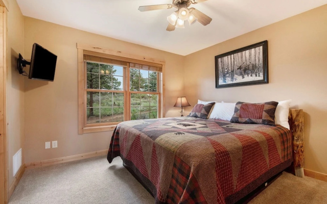 photo 5 of Solitude Eagle #7 - Estes Park 3 Bedroom Condo by RedAwning