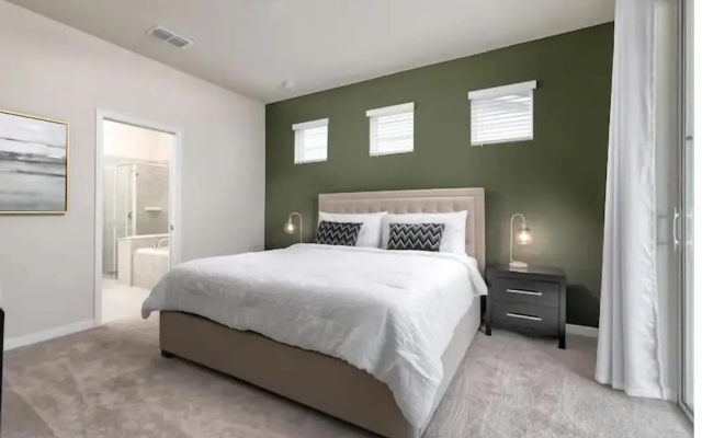 photo 2 of Solterra Resort 5br W/pool Spa New Disney!