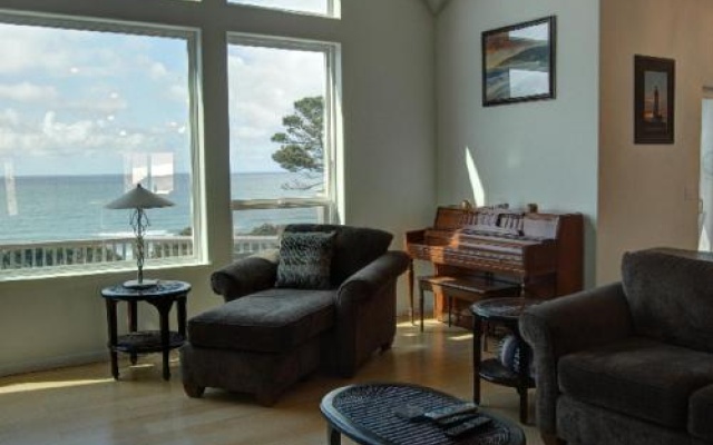 photo 4 of Somerville's Escape 4 Br home by RedAwning