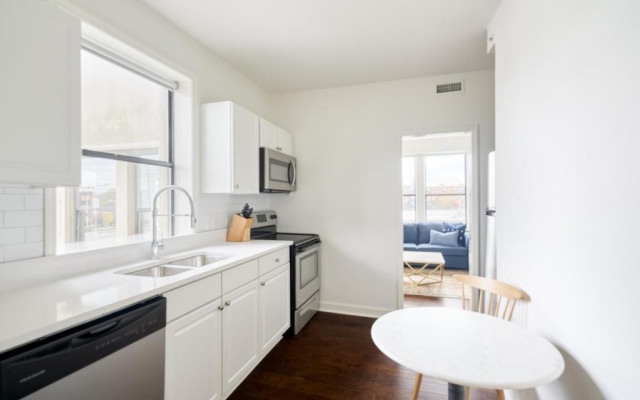 photo 3 of Sonder at Euclid Court