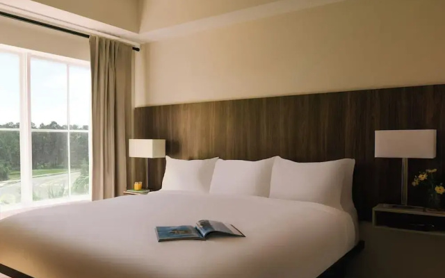 photo 3 of The Point Hotel & Suites Orlando